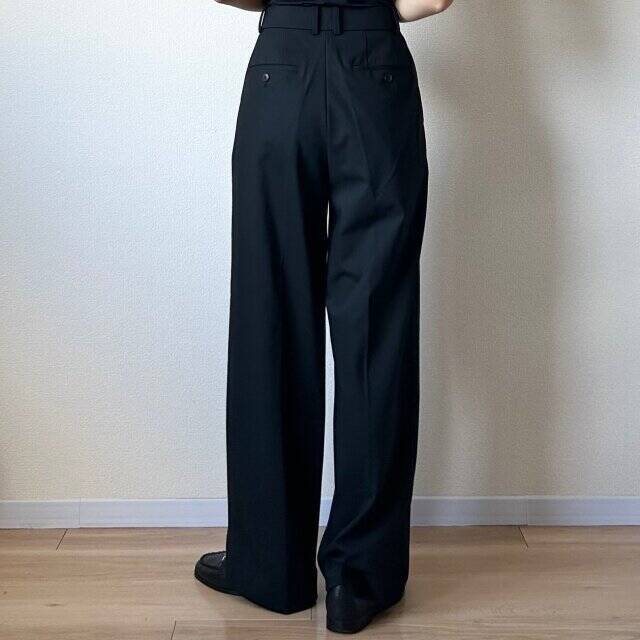 ユニクロのパンツ…マジで優秀だわ…ハンパな季節に頼りになります！名品パンツで秋コーデ