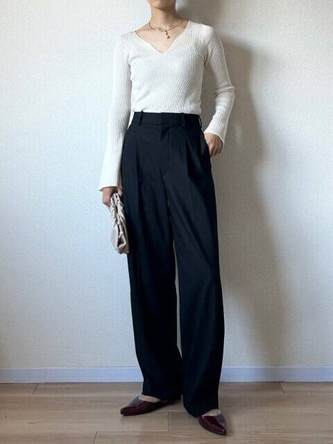 ユニクロのパンツ…マジで優秀だわ…ハンパな季節に頼りになります！名品パンツで秋コーデ