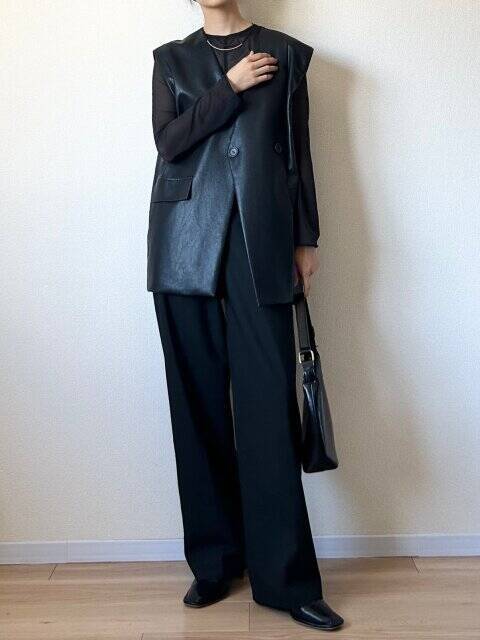 ユニクロのパンツ…マジで優秀だわ…ハンパな季節に頼りになります！名品パンツで秋コーデ