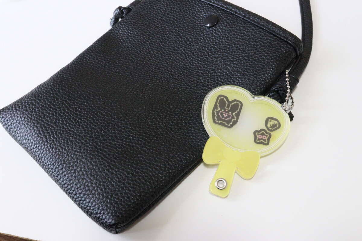 いいの見つけちゃった！写真じゃないモノを入れるとめっちゃ可愛い！100均フォトフレーム