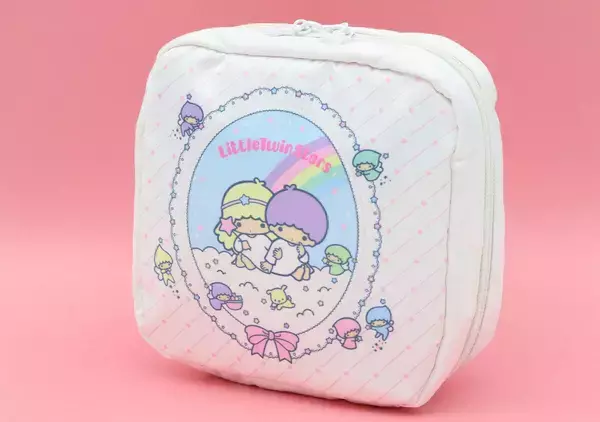 この付録…お店で買ったらいくらするの！？可愛くて収納力抜群♡リトルツインスターズのポーチ