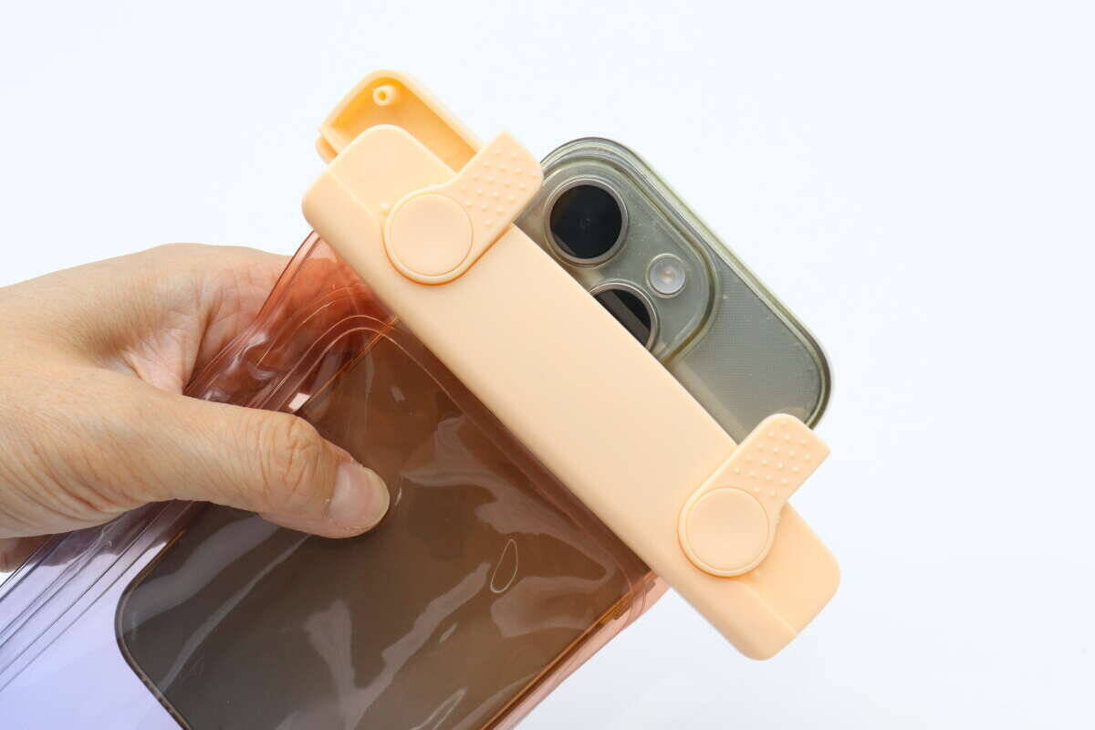 100均で買えるレベルじゃない！入れてロックするだけで安心！しかもおしゃれな防水ケース