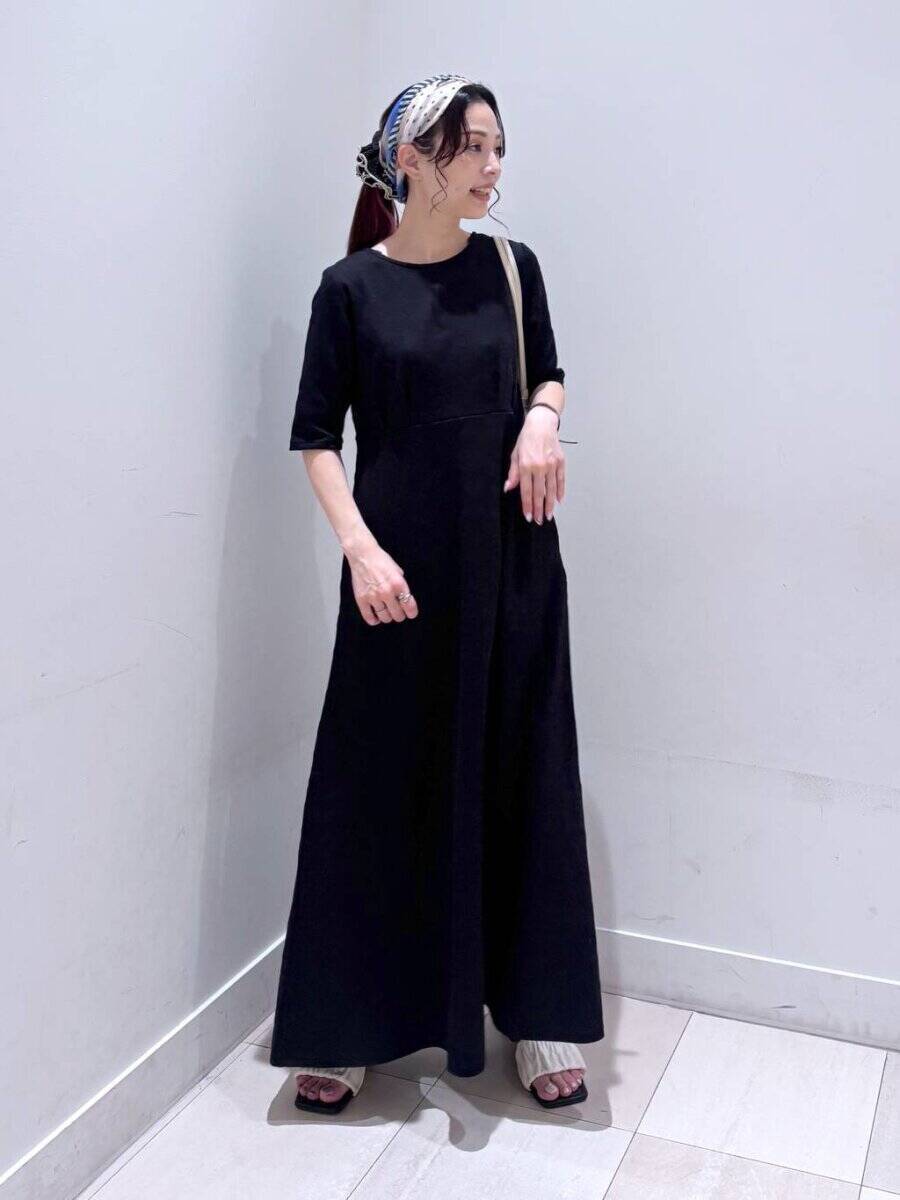 おしゃれに見えて体型カバーは絶対！なら、グローバルワークの黒チュニック＆ワンピ