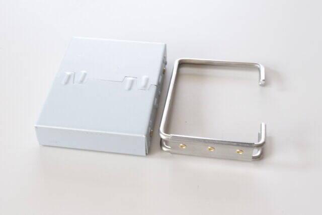 セリアからスゴイのきた～！これぞ究極系？！薄い小さい携帯しやすい♡アウトドアグッズ