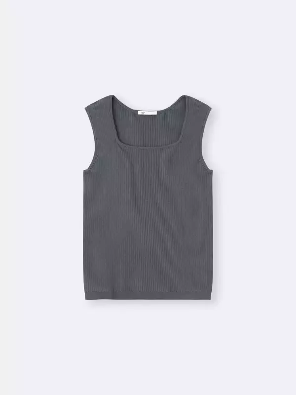 GUのグレーニットは1枚持っておくと絶対損しない！合わせるだけでおしゃれ度爆上がりだよ♡