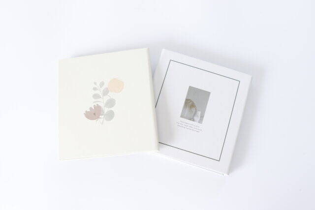 ダイソーさん紙って発想なかったよ！保管もディスプレイもお任せできるアイディアグッズ