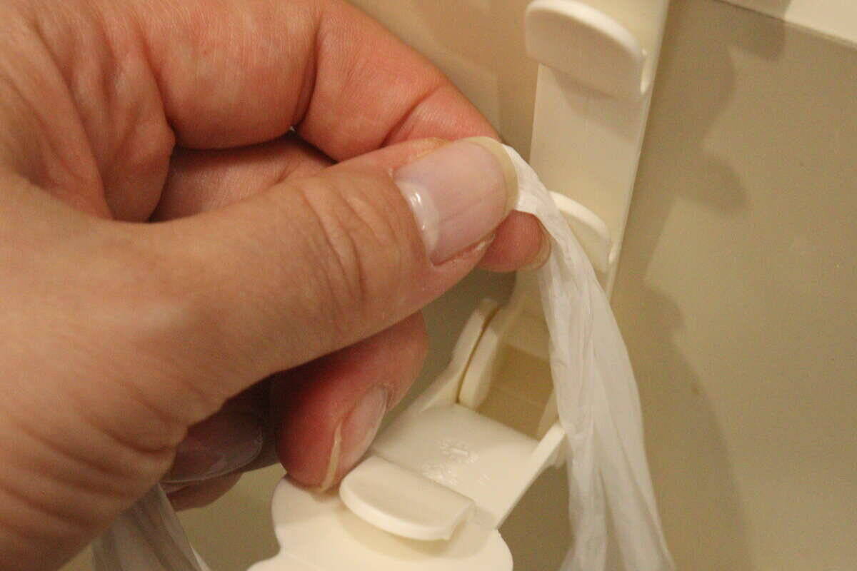 100均で買って大正解！「色んなサイズ使える」「外れにくくて快適」猫デザインの便利グッズ