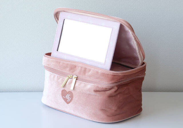 付録史上最高レベルのクオリティ！？可愛くて大容量で高機能ってすごい♡超優秀なバニティポーチ
