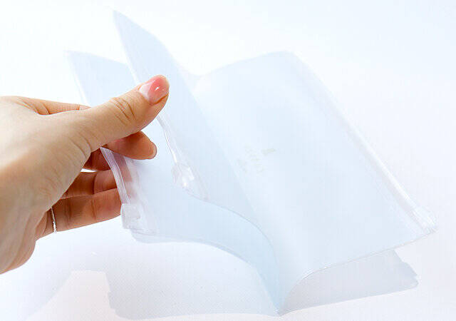 SPRiNG6月号の付録は「お仕事」にも「推し事」にも大活躍？！人気ブランドのマルチケース