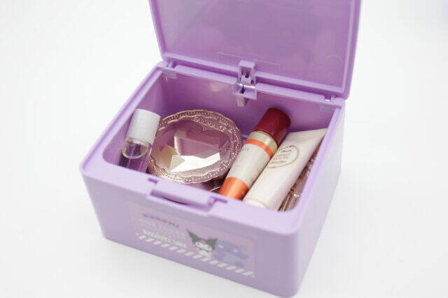 ダイソーからも出たよ～！他のショップでも話題騒然♡出会えたら即買い級の収納グッズ