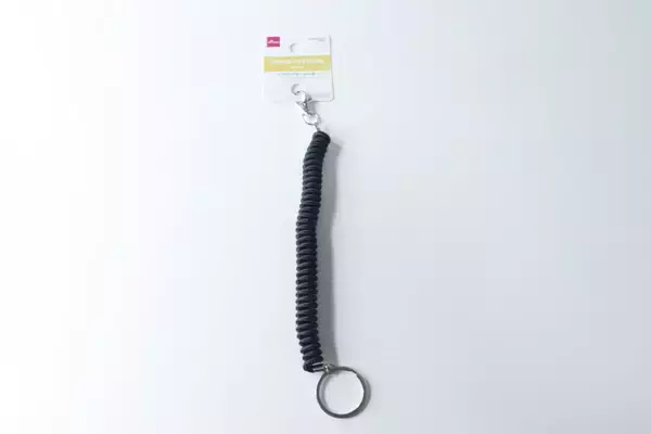 100均に良いのあったよ～！他のはもう使えない！バッグに付けとくと安心感が違うキーホルダー