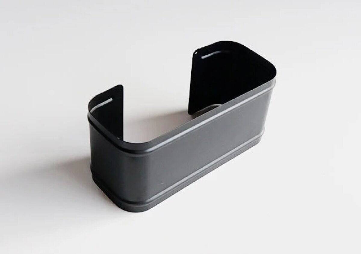 100均のこれを“あの場所”に設置すると…？空きスペースを有効活用！隙間収納グッズ3選