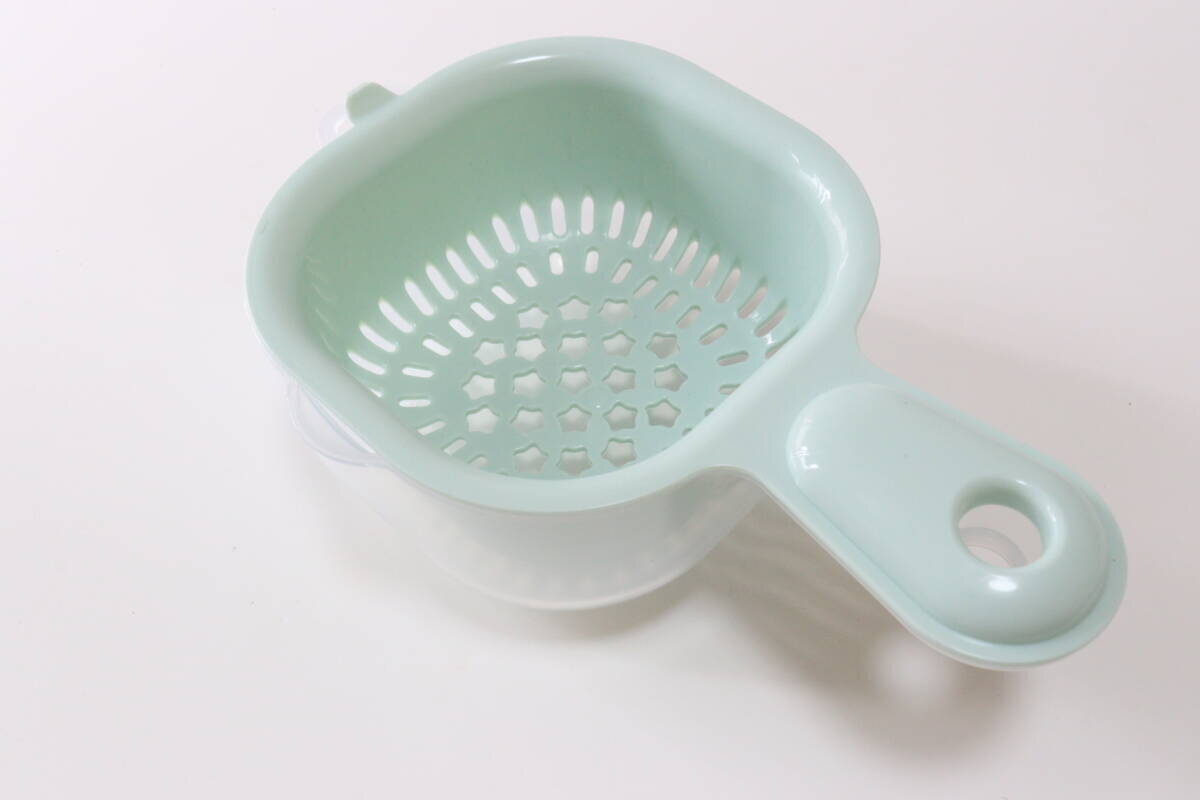 100均で何気なく買ったザル「なんだこの邪魔な突起…」と思ったらそういうこと？！