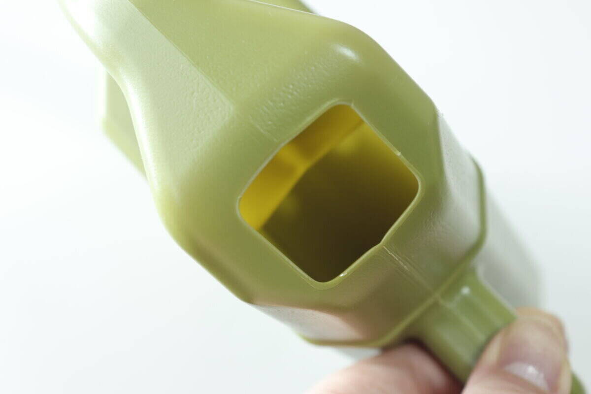 コレよく考えたな～！「そのまま吊るせるの便利すぎ！」220円の優秀アイデアグッズ