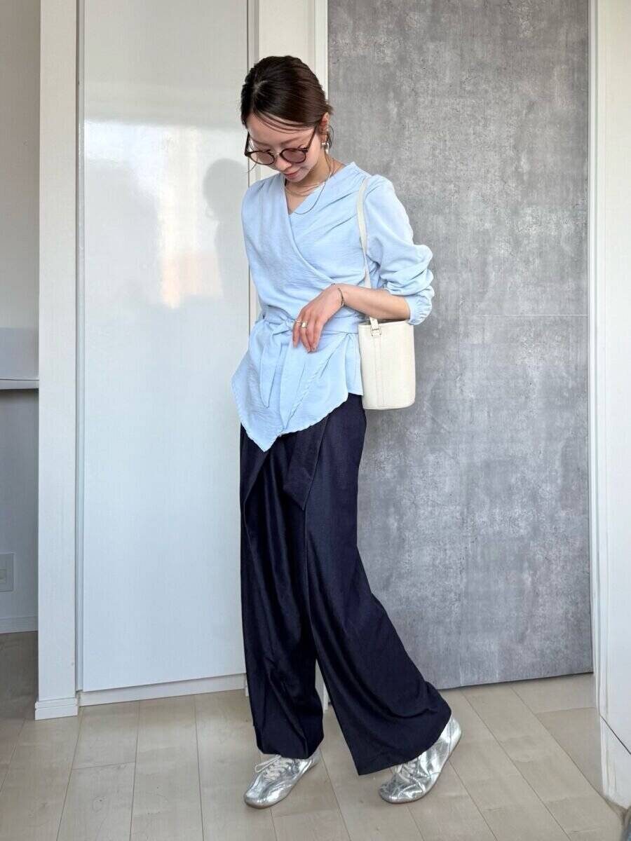 デニムに見えるのにデニムじゃない！美脚が叶う高評価パンツ♡春の着回し3コーデ