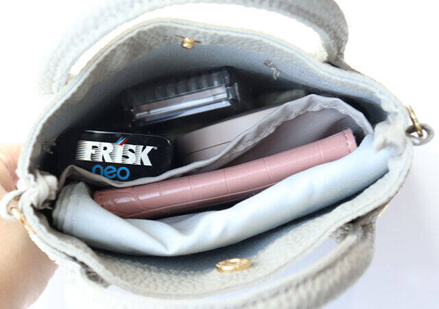 これが付録って…お店で買ったらいくらするのっ？！見つけたらマジでラッキー！スマホショルダー