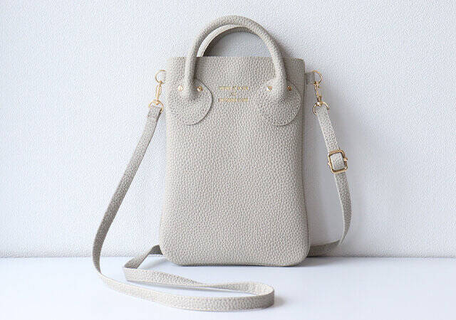 これが付録って…お店で買ったらいくらするのっ？！見つけたらマジでラッキー！スマホショルダー