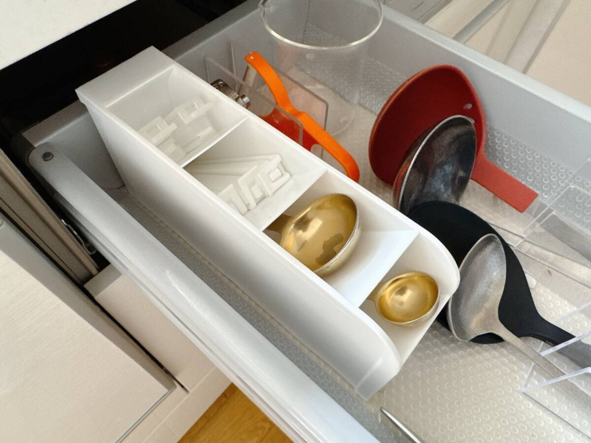 プロも100均収納グッズ使ってます！使いにくいスペースを有効活用できる！収納アイデア4選