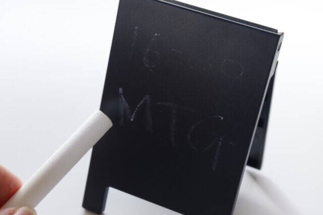 ダイソーで思わず衝動買い！パソコン脇に置いておきたくなるボード