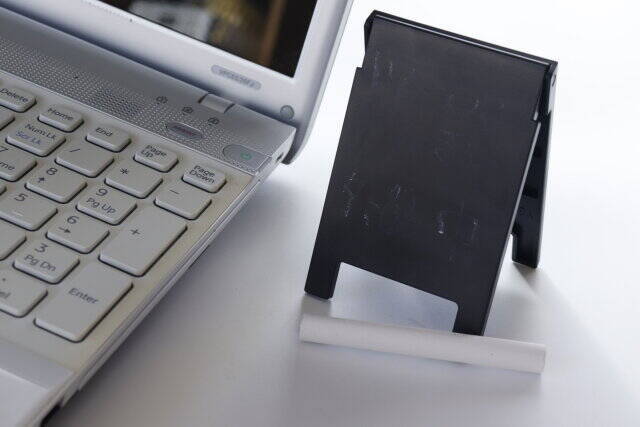 ダイソーで思わず衝動買い！パソコン脇に置いておきたくなるボード