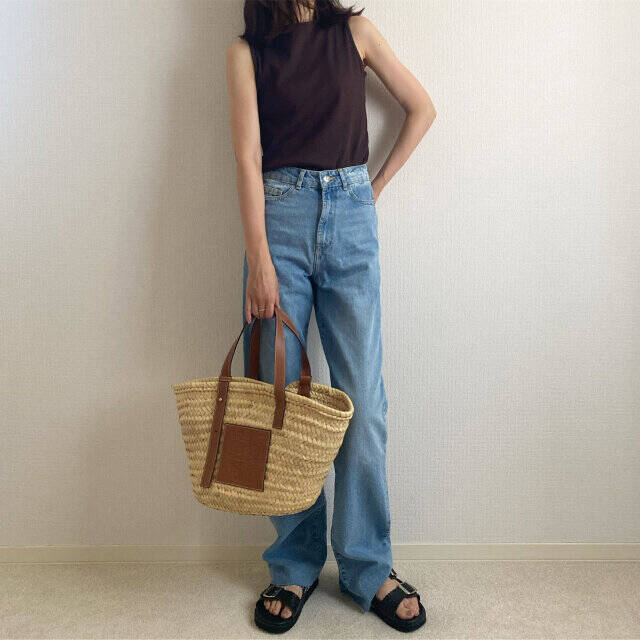 ユニクロの優秀ノースリーブが超使える！とにかくお洒落♡大人の着こなしコーデ術