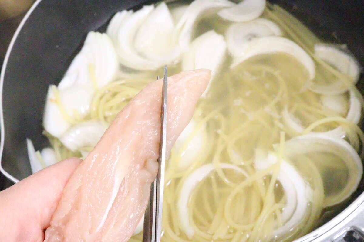 100円だからって侮れない！「結局こういうのが最強に使える！」キッチン便利グッズ