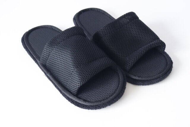 ダイソーさん、お願いずっと売って♡こういうのが欲しかった！履くだけでアレができるスリッパ