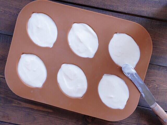 100均のシリコン型で超絶可愛い♡混ぜて冷やして美味しい！レモンチーズケーキのレシピ