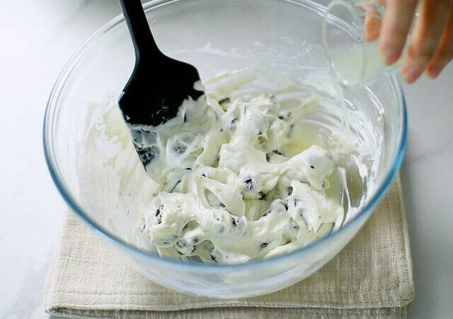 オレオをおしゃれにアレンジ！オーブンなしで焼かずに簡単！オレオチーズケーキのレシピ