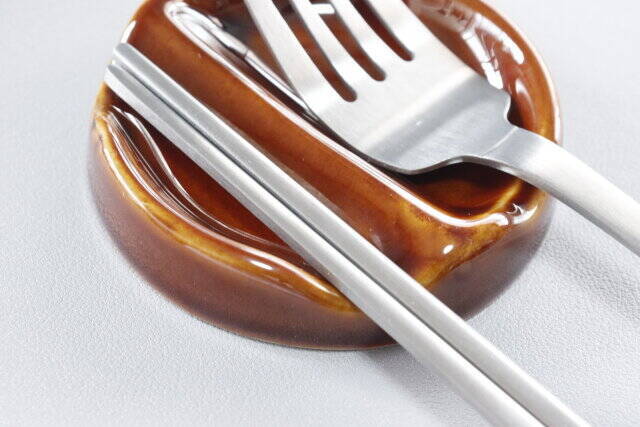 さすがダイソーの姉妹店♡置き場所に困るアレをスッキリひとまとめにできる！日本製の小皿