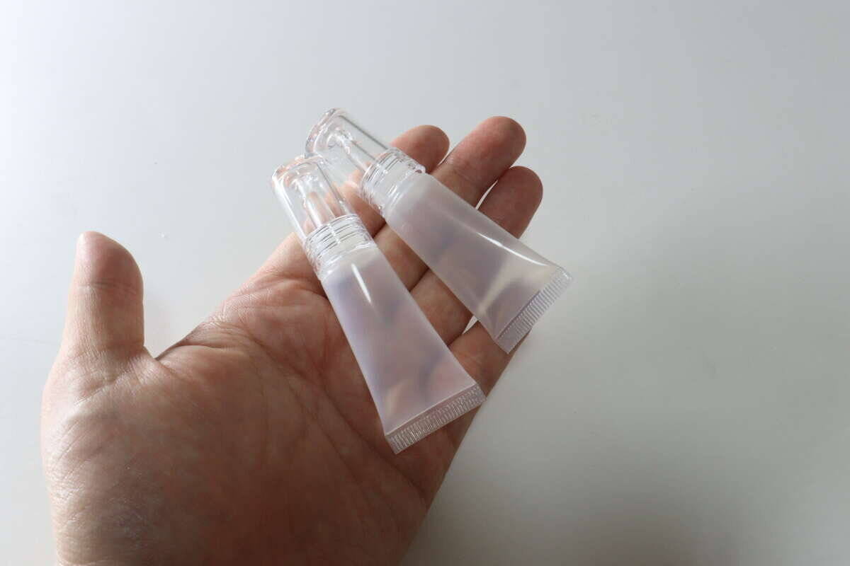 「ドバっと出るともったいない…！」理想が形になった100均の詰め替え容器