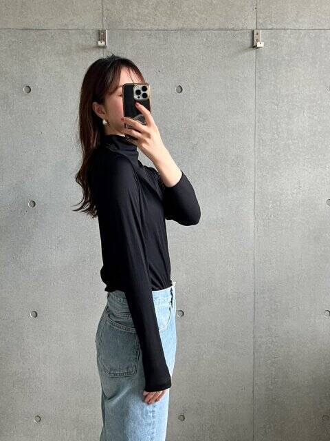 ユニクロでとりあえず買って損なし！バズってないのが不思議なくらい…着回し優秀隠れ名トップス