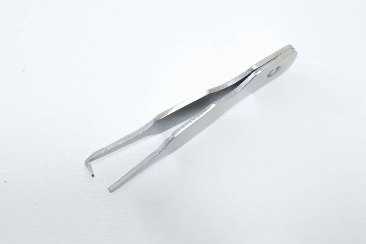 「これでもう爪欠けない！」ピンセットみたいな100均の便利グッズ