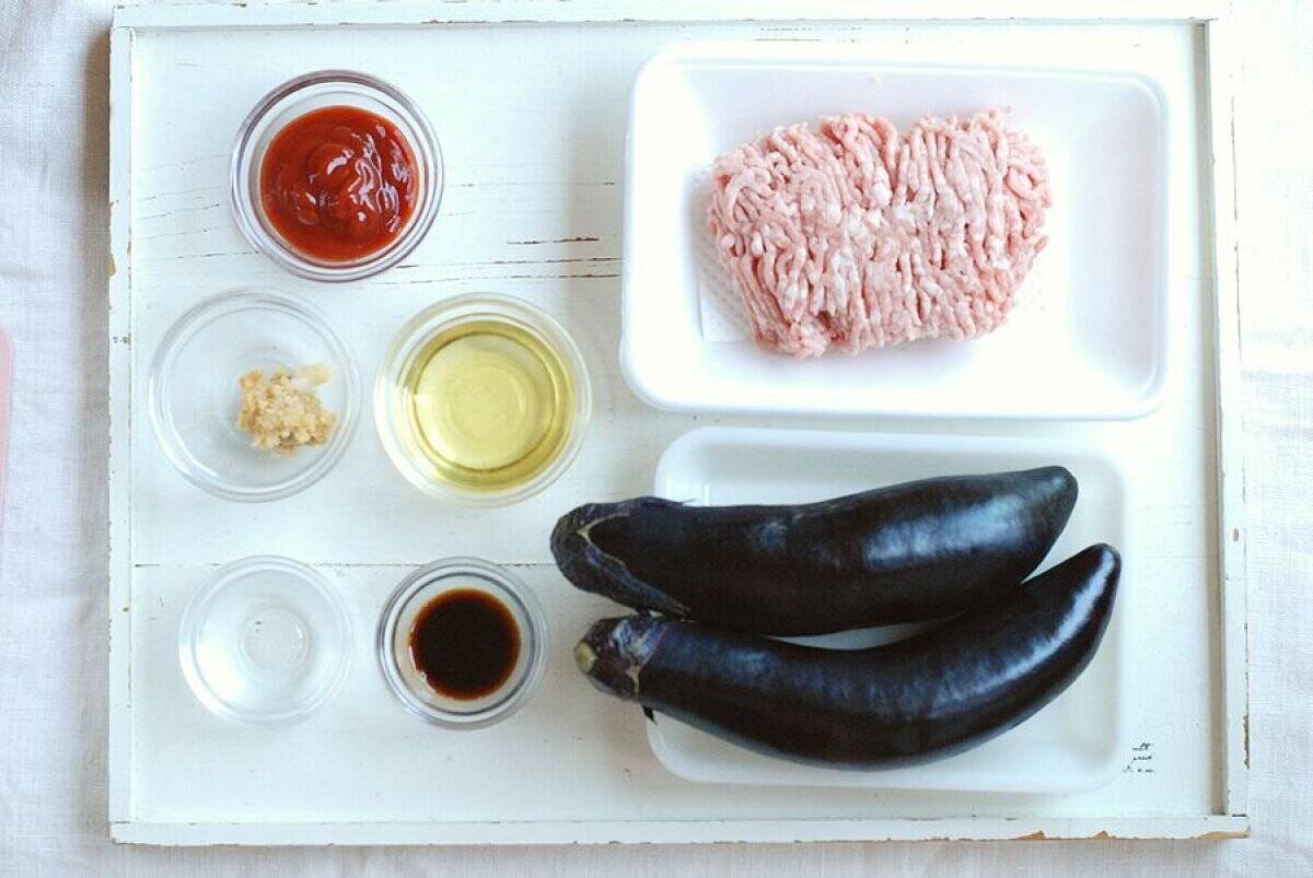 とろっとろのナスが主役！フライパンひとつでできる！なすとひき肉の味噌ケチャ炒め