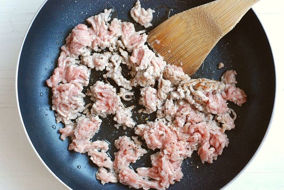とろっとろのナスが主役！フライパンひとつでできる！なすとひき肉の味噌ケチャ炒め