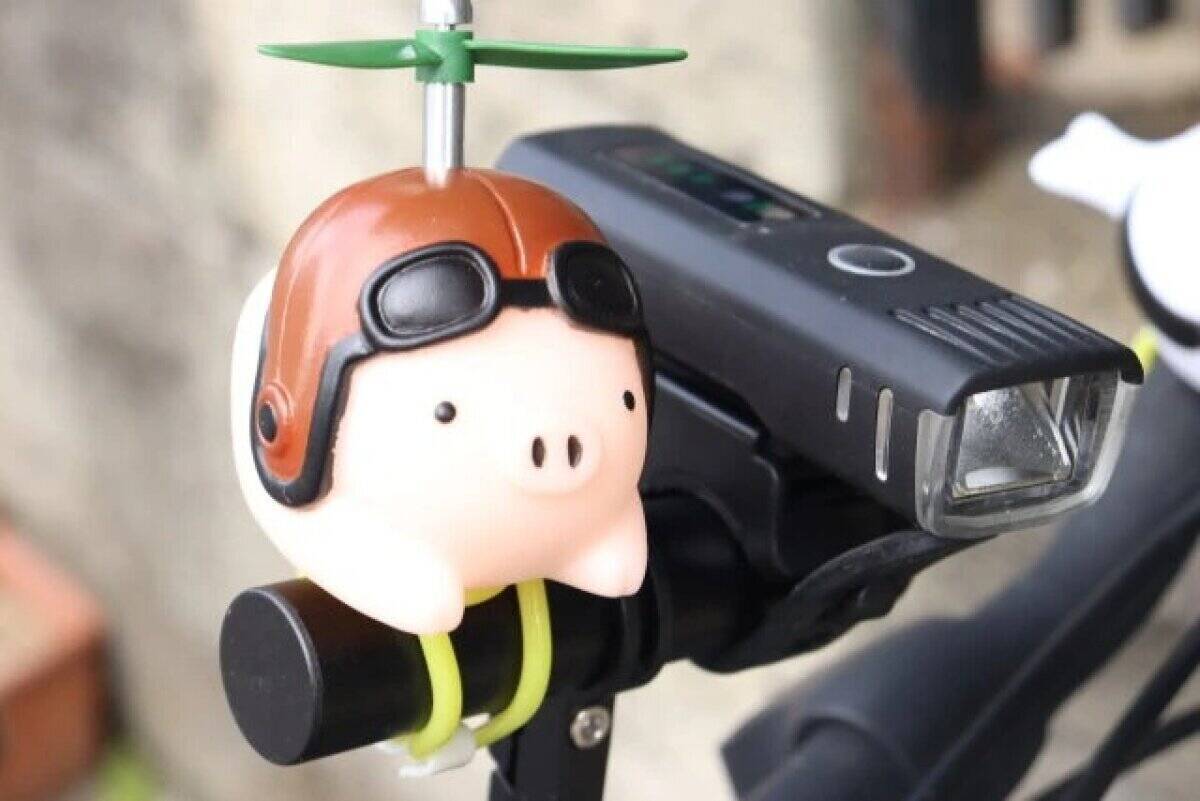 パッと見じゃ正体不明…！「コレ何に使うの？」と二度見しちゃう100均アイディアグッズ