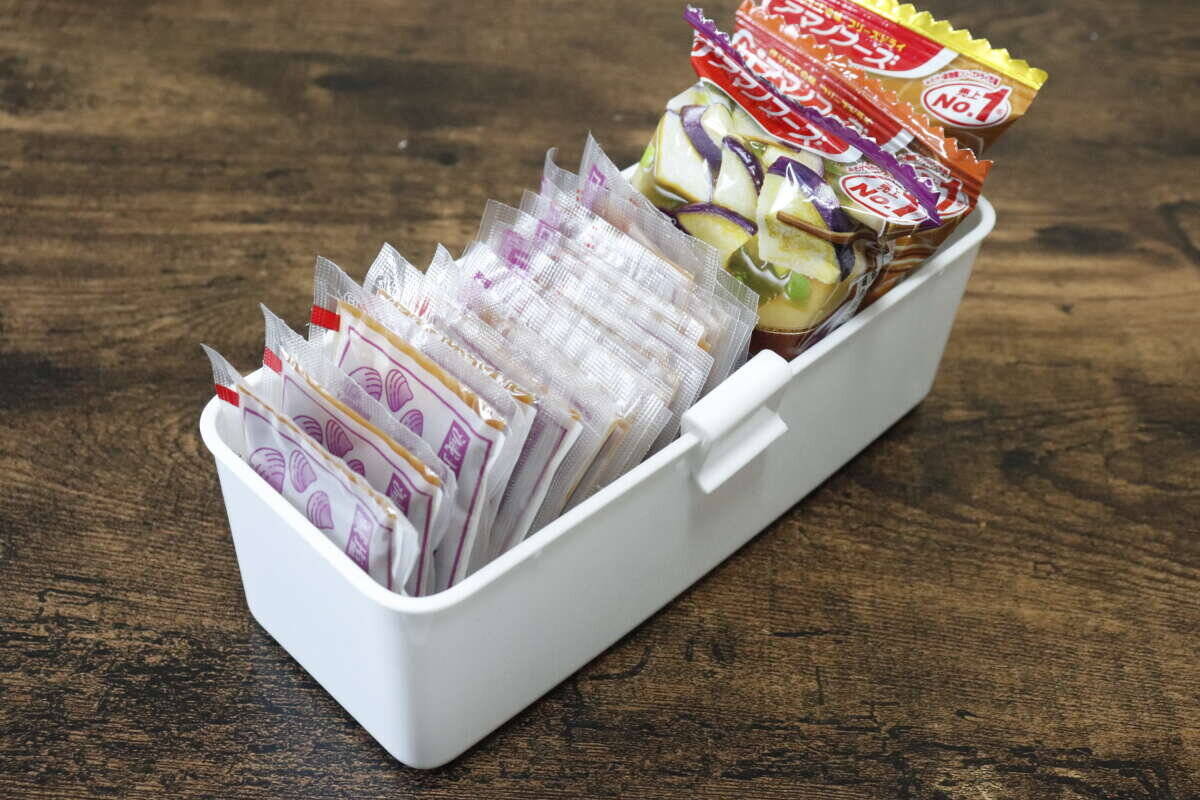 まさか100均に売ってるとは！よくあるやつじゃんってスルーしちゃダメ！地味に凄い専用ケース