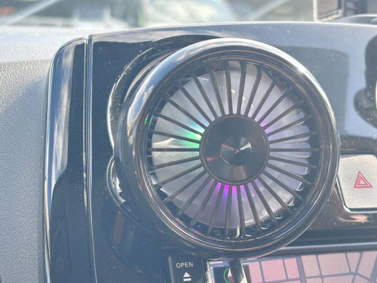 100均で「早く買えばよかった」の嵐！300円で夏のドライブが激変！節約にもつながる神家電