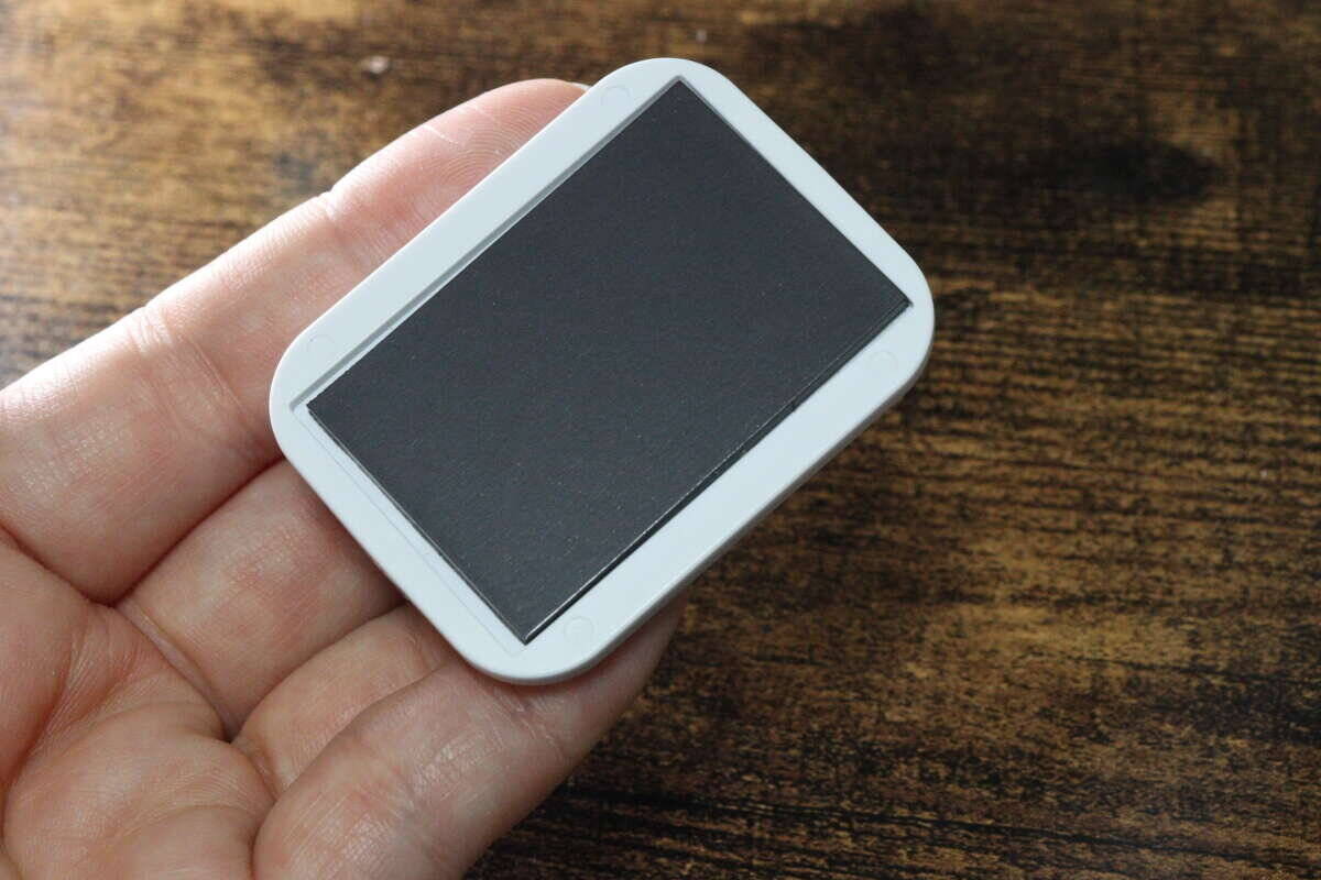 100均のフックしか勝たん！お風呂場でも安心！「ここに吊るせれば…」を叶える便利グッズ