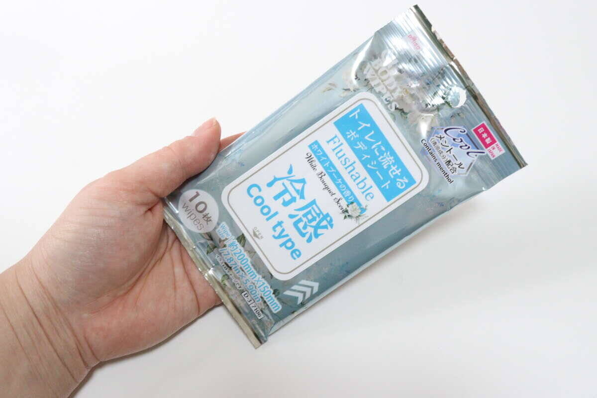 100均のアレが大進化！「流せるからこっそり使える♡」夏のお悩み対策シートが凄すぎた…！