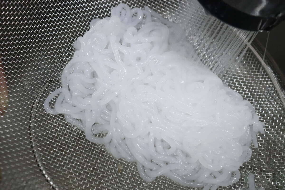 まさか100均で買えるとは！「どのお店も大行列…」バズりグルメがワンコインで食べれるよ！