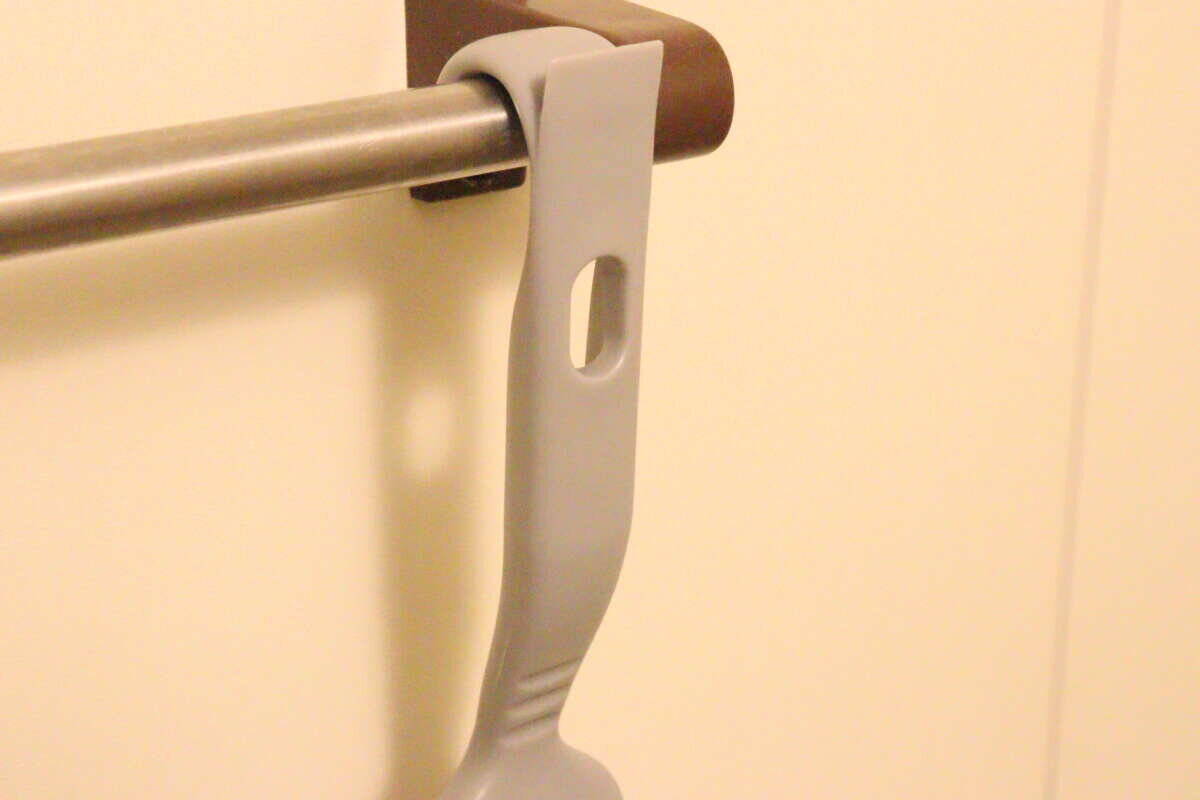 早く買うべきだった！「こんなに柔らかくて大丈夫…？」実力の高さに驚いた100均の専用ブラシ