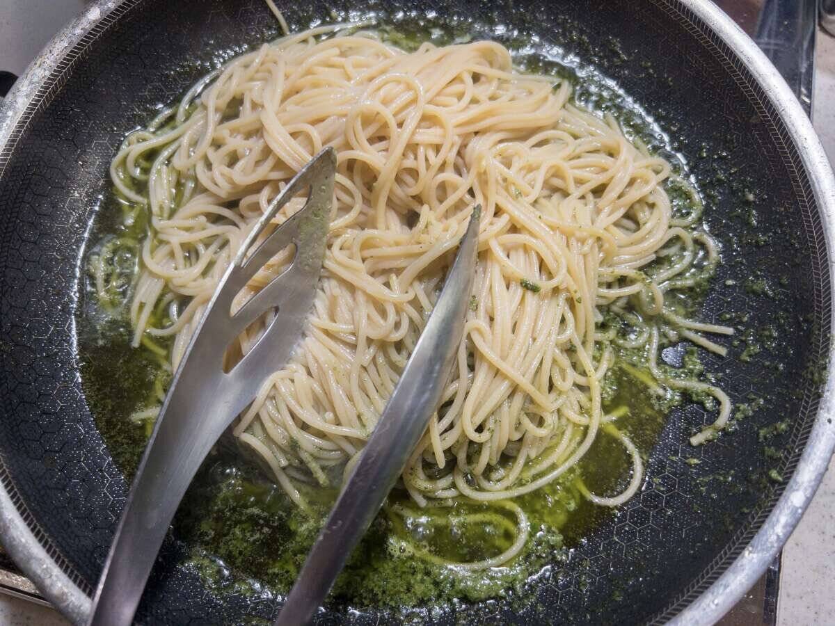 「大葉のいちばん美味しい食べ方かもしれん…！」「簡単に大葉大量消費！」爽やかしそベーゼ