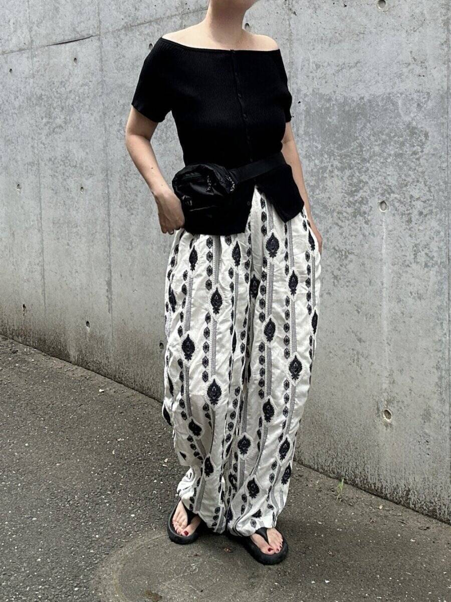夏は「柄パンツ」あればコーデが決まる！ラクなのにちゃんと華やか♡大人の着こなし5style