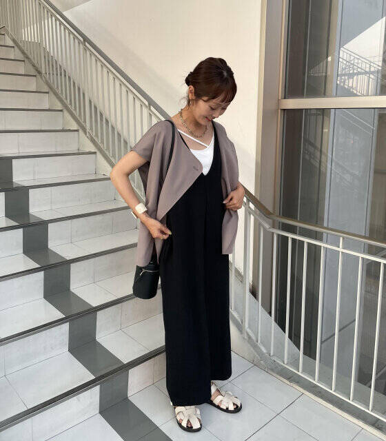 ユニクロ・しまむらだけじゃない！今から秋まで長～く着られる♡着回し優秀黒ワンピ