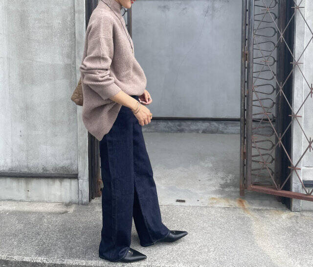 え、まって…コレ自分の脚…？はくだけで美脚に見えるユニクロジーンズが神！