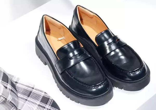 朗報♡ユニクロからまた出るよ～！今回も即完売の予感…売り切れ必至のコラボシューズが大豊作