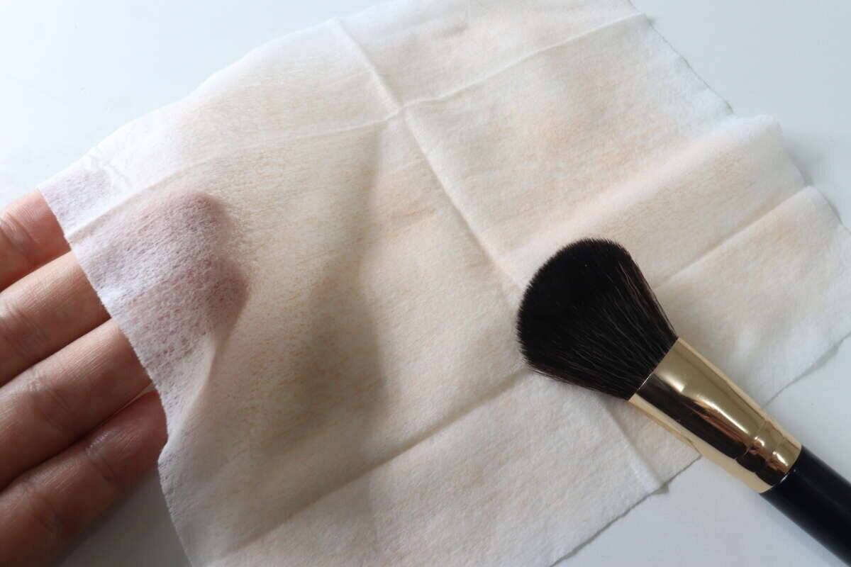 100均グッズ使えば簡単だよ！「実はお手入れサボってる…」って人に教えたい！便利なケア商品