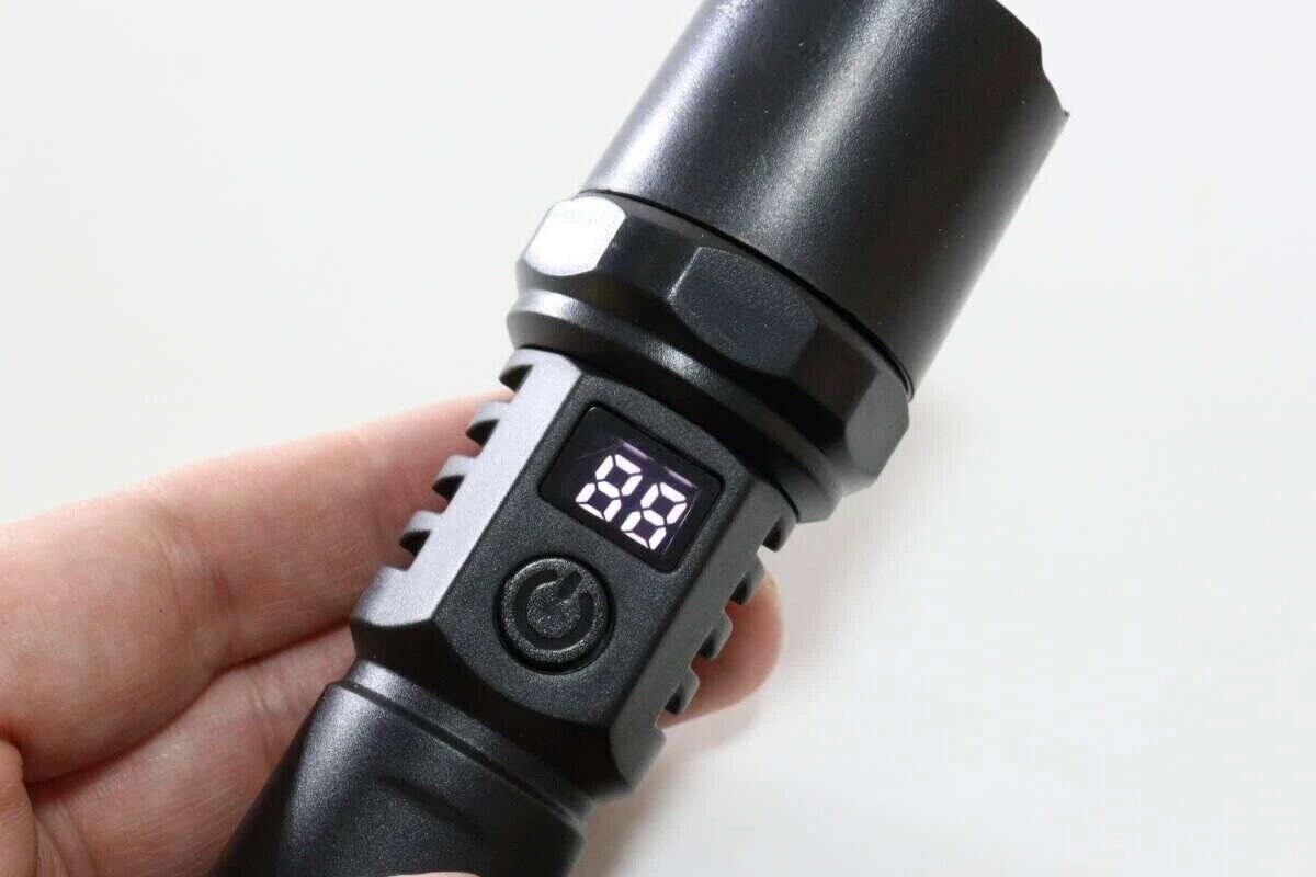 値段間違えてない！？500円にしてはクオリティ高すぎ！100均の高機能ライト3選