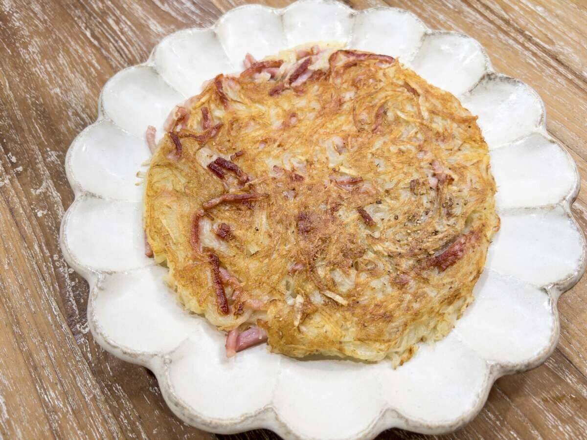 新じゃがをいちばん美味しく食べるならこのレシピ！新じゃがとベーコンのガレット